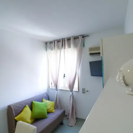 Дом отдыха Bilo Nadia Cozy 200 M From Otrantos Castle *