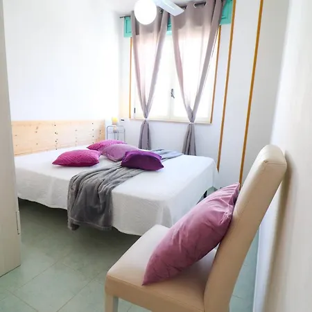 Vakantiehuis Bilo Nadia Cozy 200 M From Otrantos Castle *