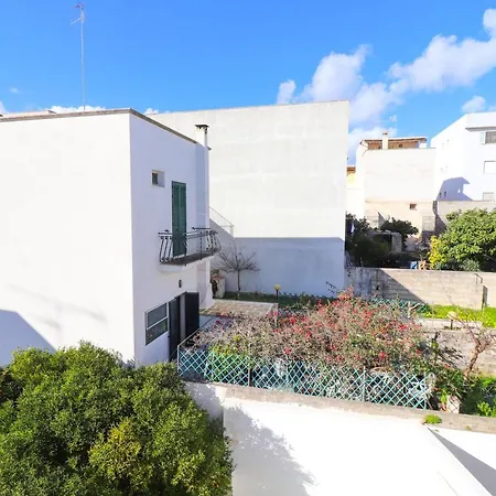 Bilo Nadia Cozy 200 M From Otrantos Castle Tatil Evi *