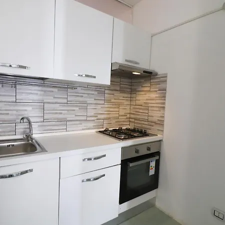 Bilo Nadia Cozy 200 M From Otrantos Castle Tatil Evi