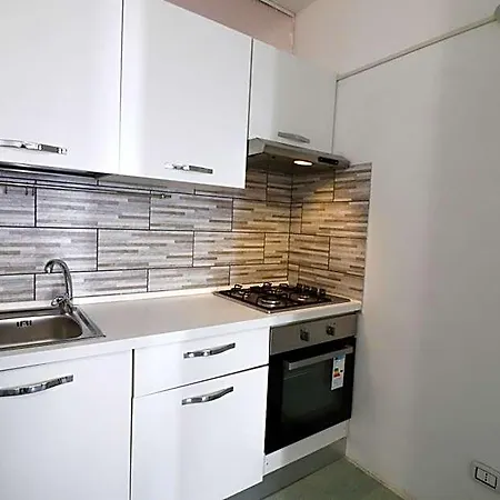 Bilo Nadia Cozy 200 M From Otrantos Castle Vakantiehuis *