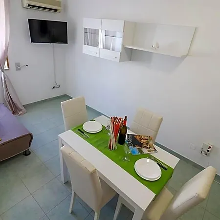 Bilo Nadia Cozy 200 M From Otrantos Castle Vakantiehuis Otranto