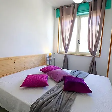 Vakantiehuis Bilo Nadia Cozy 200 M From Otrantos Castle *