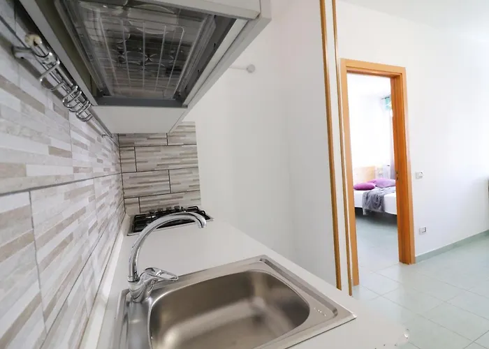 Bilo Nadia Cozy 200 M From Otrantos Castle Nyaraló