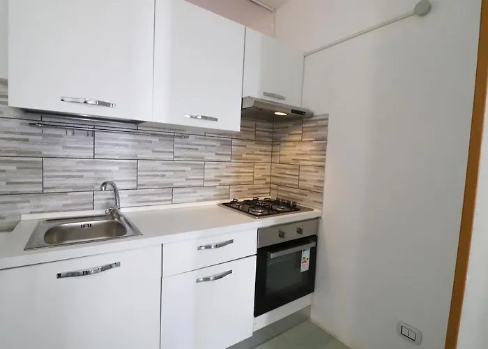 Bilo Nadia Cozy 200 M From Otrantos Castle Nyaraló